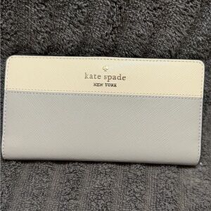 Kate Spade Madison Large Slim Bifold Wallet -NWOT